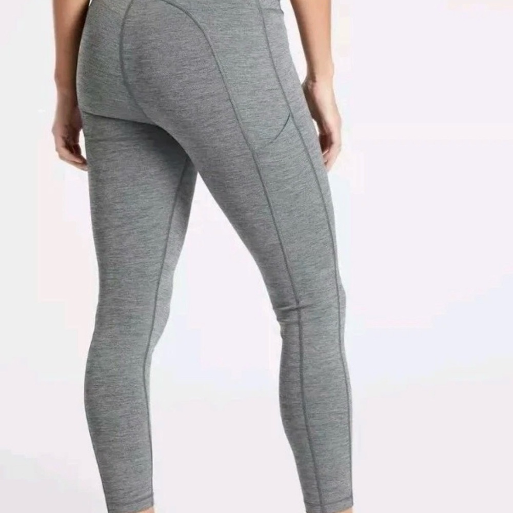 Athleta Ultimate Stash Pocket 
Tight Grey Heather Size S